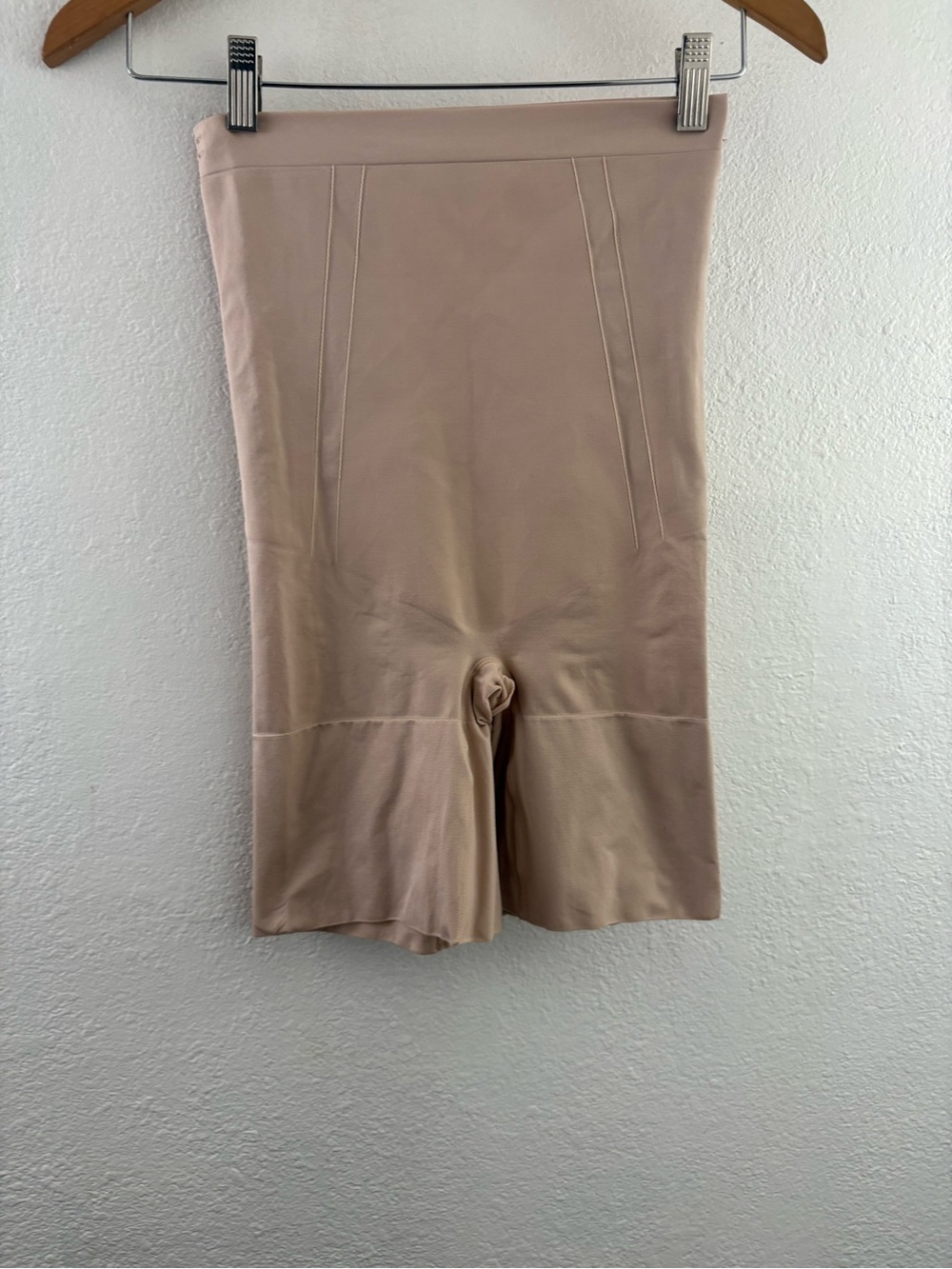 SPANX nude sculpt OnCore High-Waisted Mid-Thigh Short size L